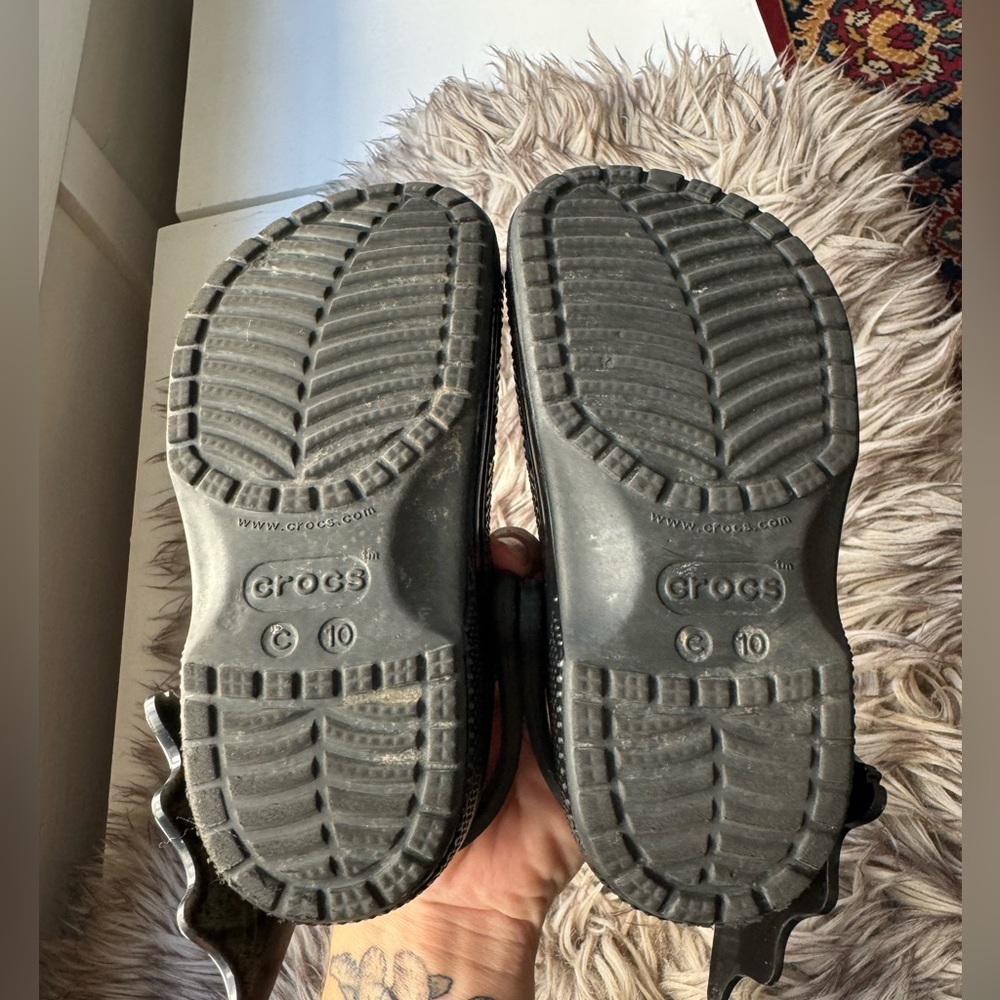 🦇 Toddler Bat Wing Black Crocs - Picture 8 of 12